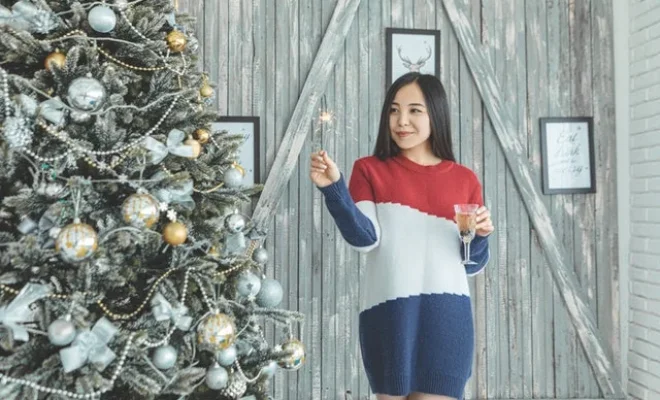 Die besten Weihnachtsfeier-Outfit-Ideen für jeden Anlass