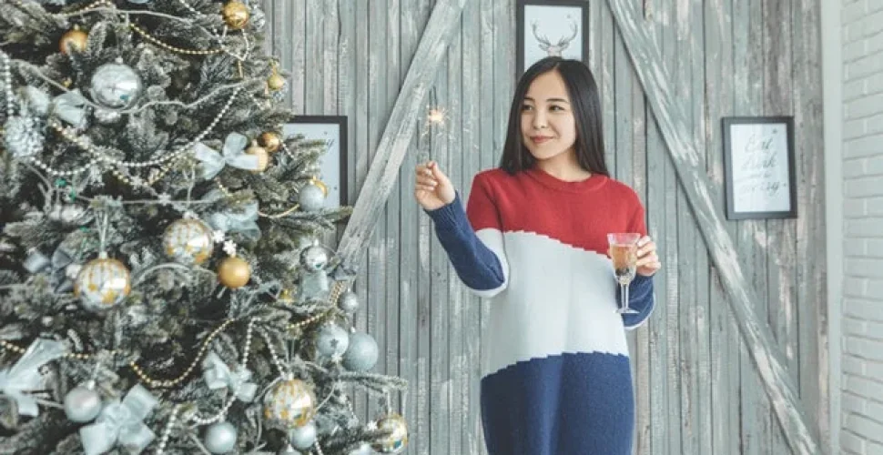Die besten Weihnachtsfeier-Outfit-Ideen für jeden Anlass