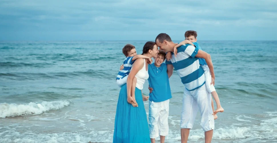 Kreative Strand-Outfit-Ideen für jede Gelegenheit am Meer